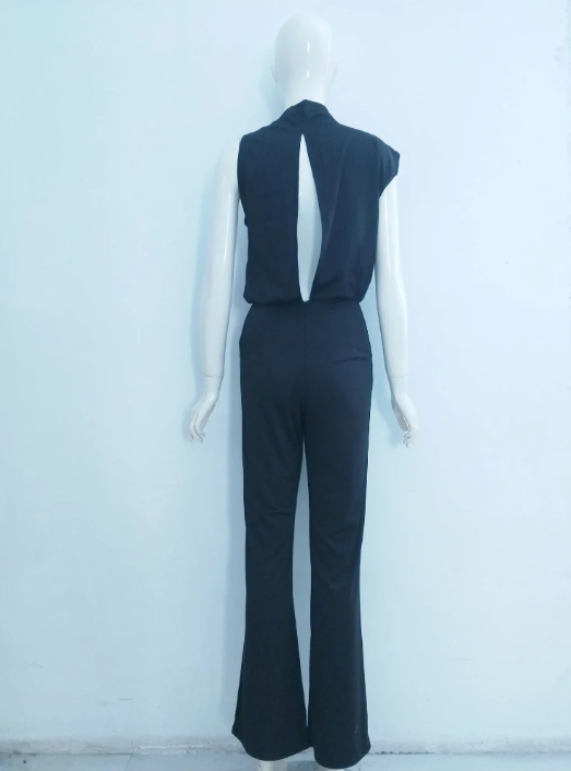 Valenzora | One-Shoulder Jumpsuit mit weitem Bein