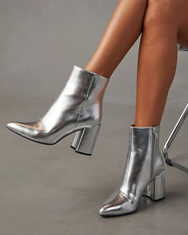 Valenzora | Silver metallic ankle boots with block heels for a bold and trendy look
