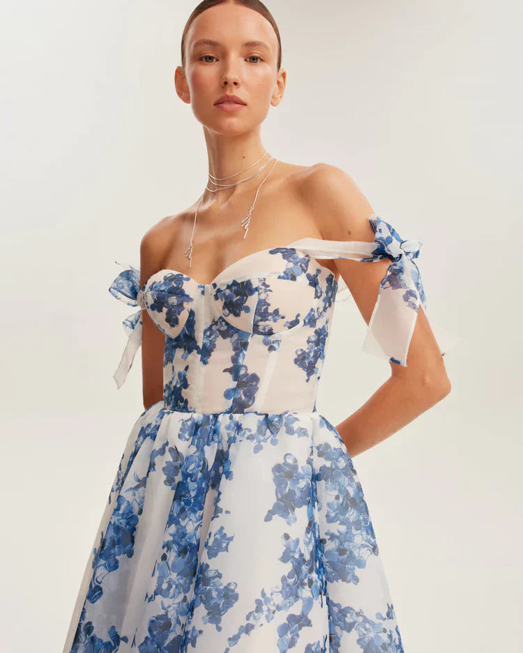 Valenzora | Blue organza midi dress with hydrangea pattern