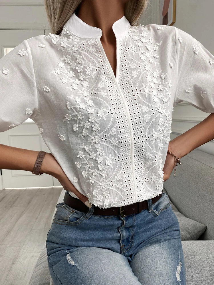 Valenzora | Elegantes Spitzentop mit V-Ausschnitt