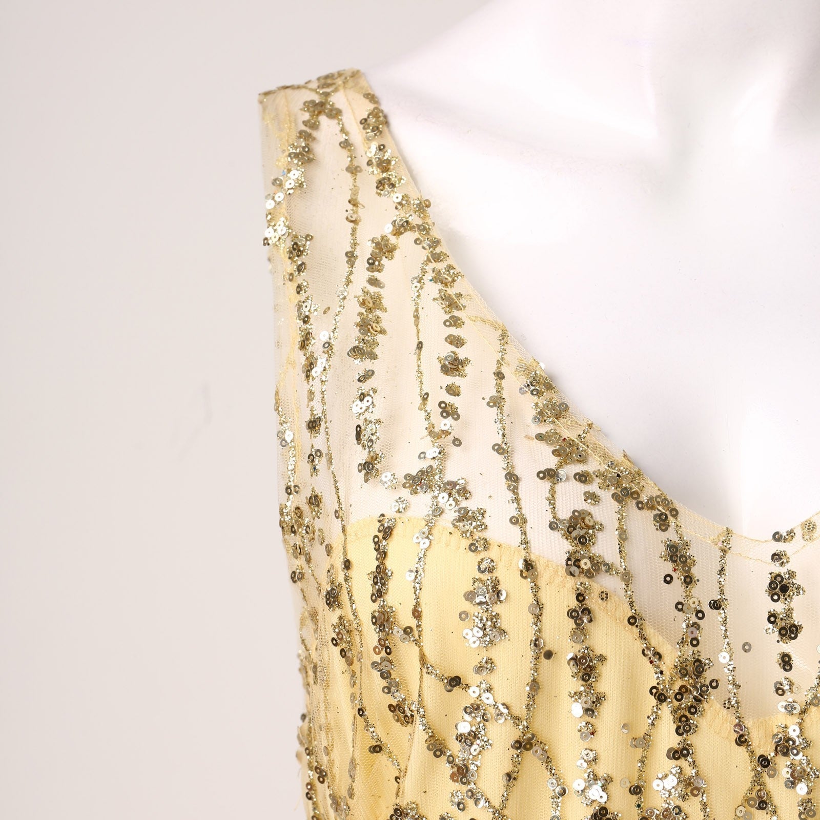 Damen-Abendkleid mit funkelnden Strassapplikationen und tiefem V-Ausschnitt, Größe S