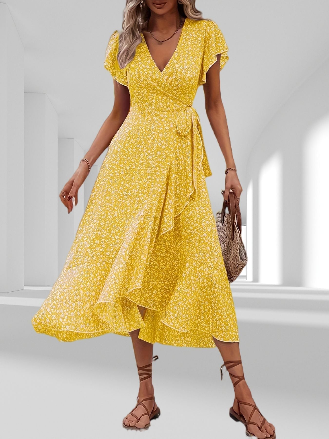 Valenzora | Adored By You Floral Midi Dress with Daisies