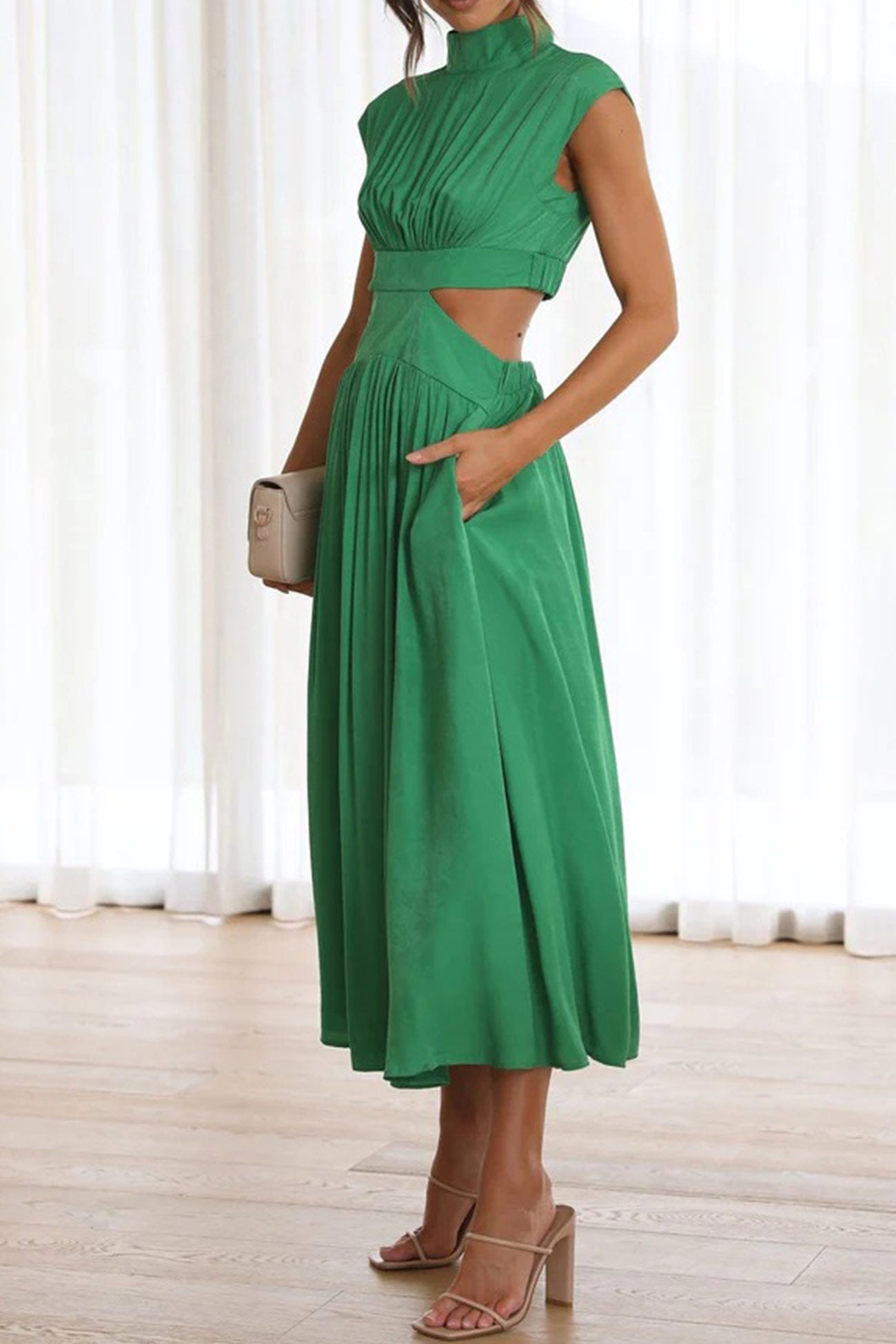 Valenzora | Midikleid mit Rollkragen und Cut-Outs