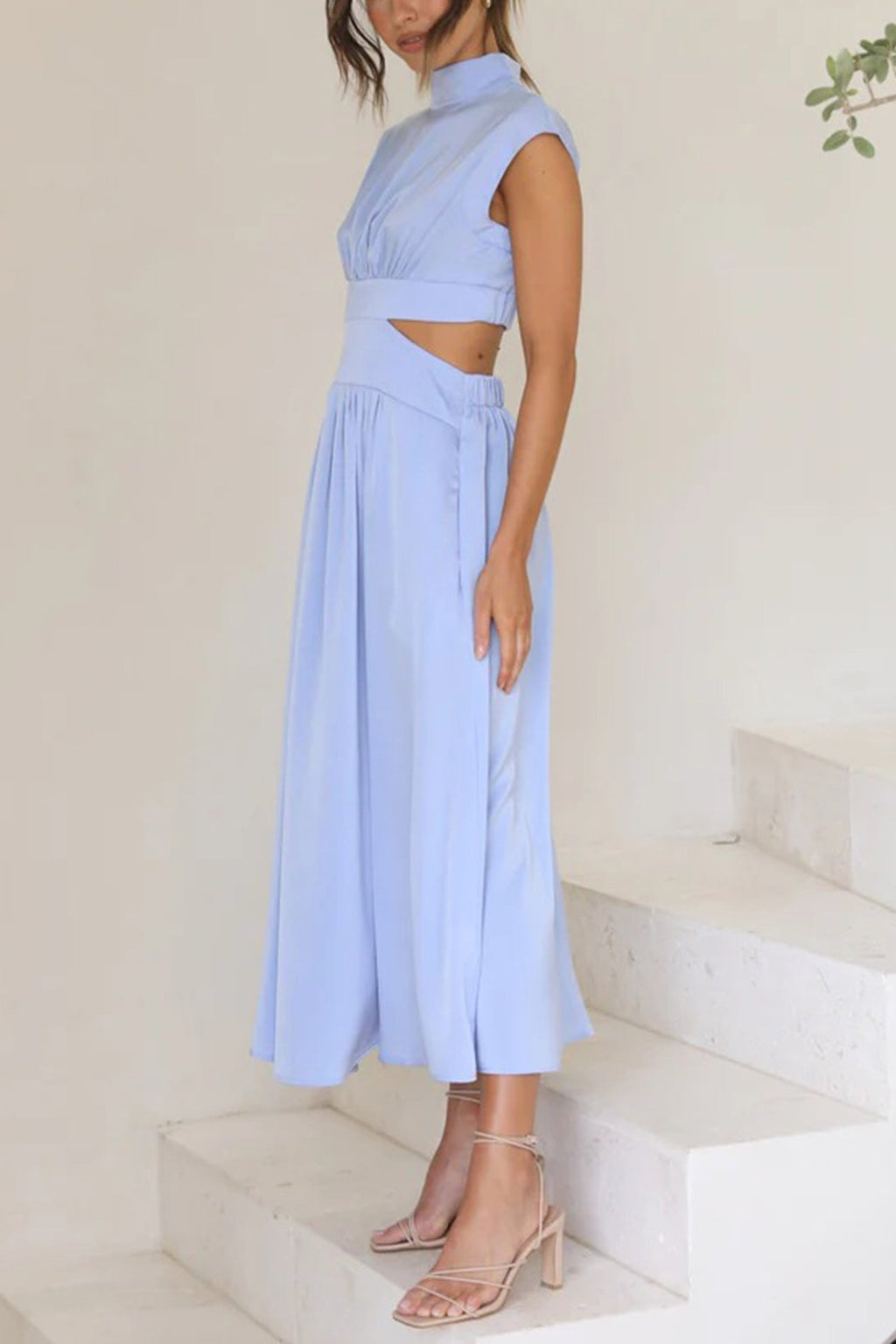 Valenzora | Midikleid mit Rollkragen und Cut-Outs