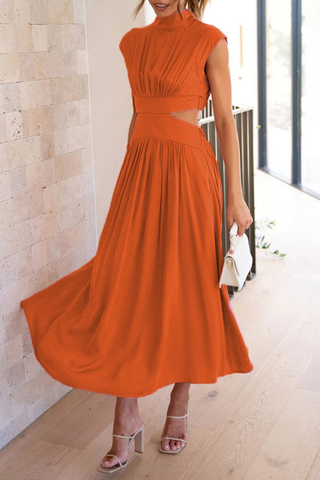 Valenzora | Midikleid mit Rollkragen und Cut-Outs
