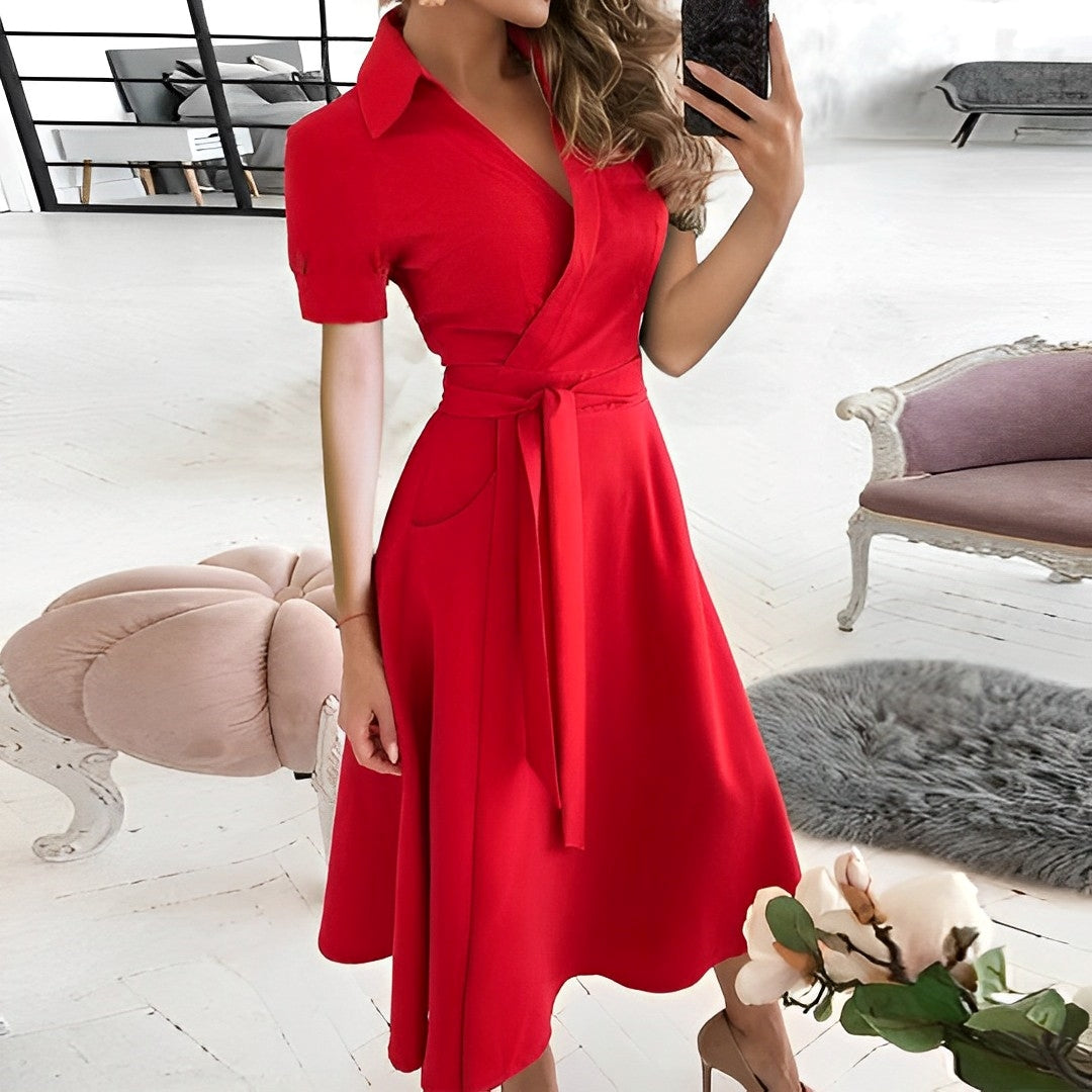 Valenzora | A-line dress with V-neck