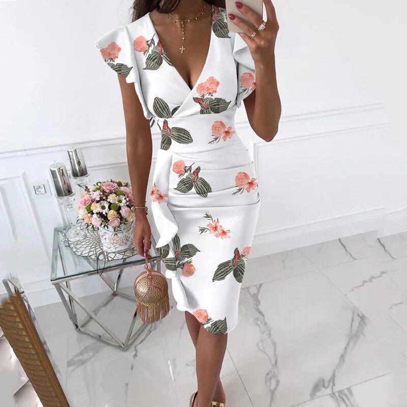 Valenzora | Kleid mit Rüschensaum und V-Ausschnitt