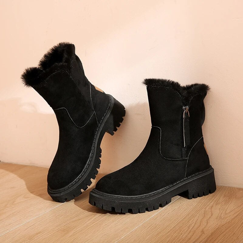 Fashionable boots for women
