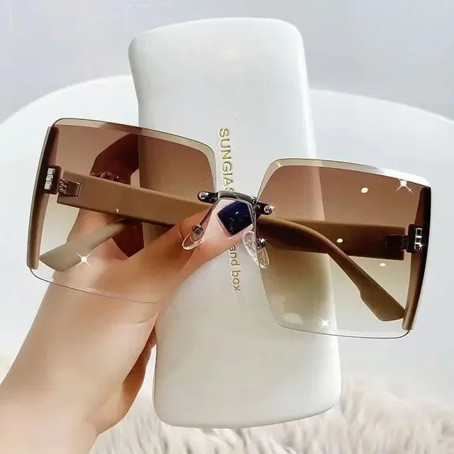 Valenzora | Stylische quadratische Vintage-Sonnenbrille für Damen