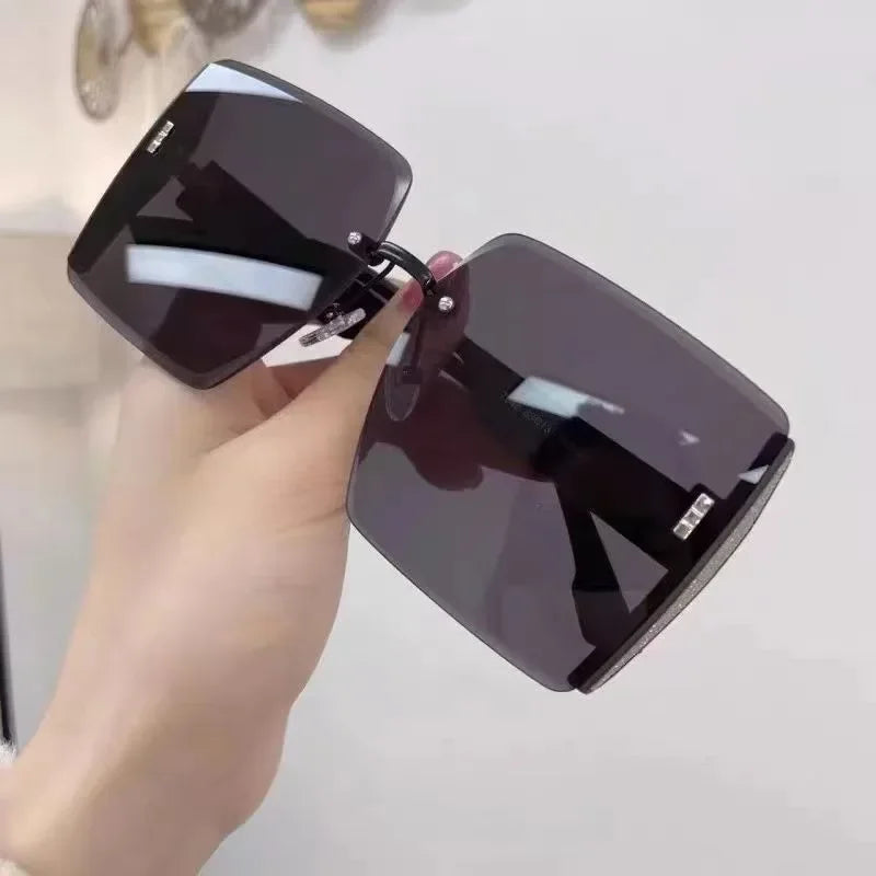 Valenzora | Stylische quadratische Vintage-Sonnenbrille für Damen