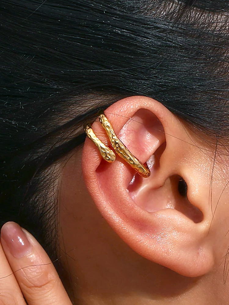 Valenzora | Chunky Ear Cuff Gold für einen edgy Style-Upgrade