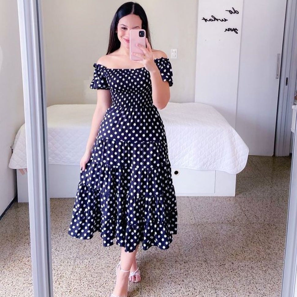 Damen-Midikleid mit schulterfreiem Design und verspieltem Schmetterlingsmuster, Größe S