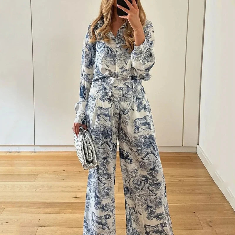 Women's jumpsuit with floral patterns and elegant fit, size