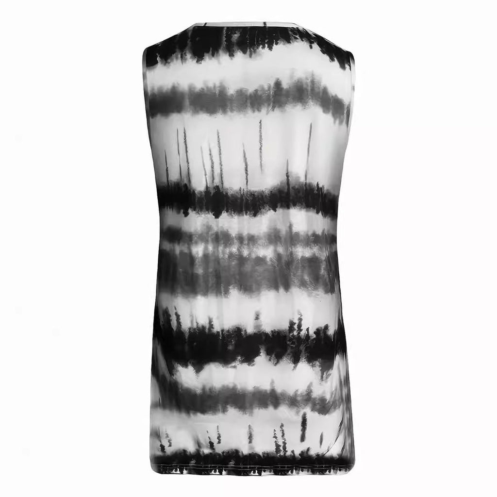 Women's sleeveless top with trendy batik design and adjustable straps, size