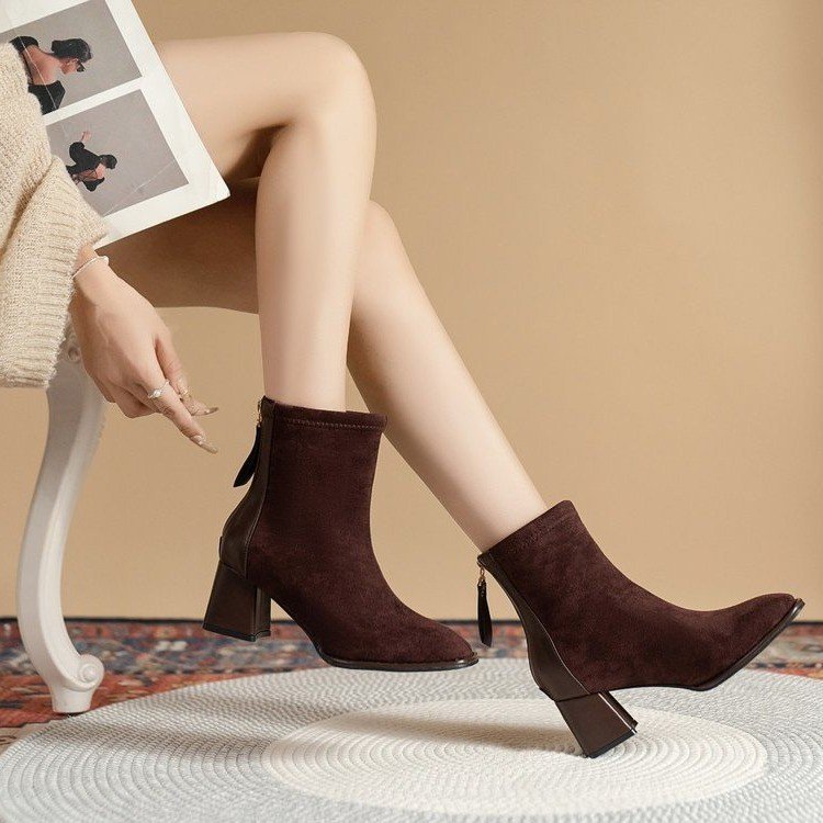 Women's ankle boots with elegant block heel and soft upper material, size Valenzora
