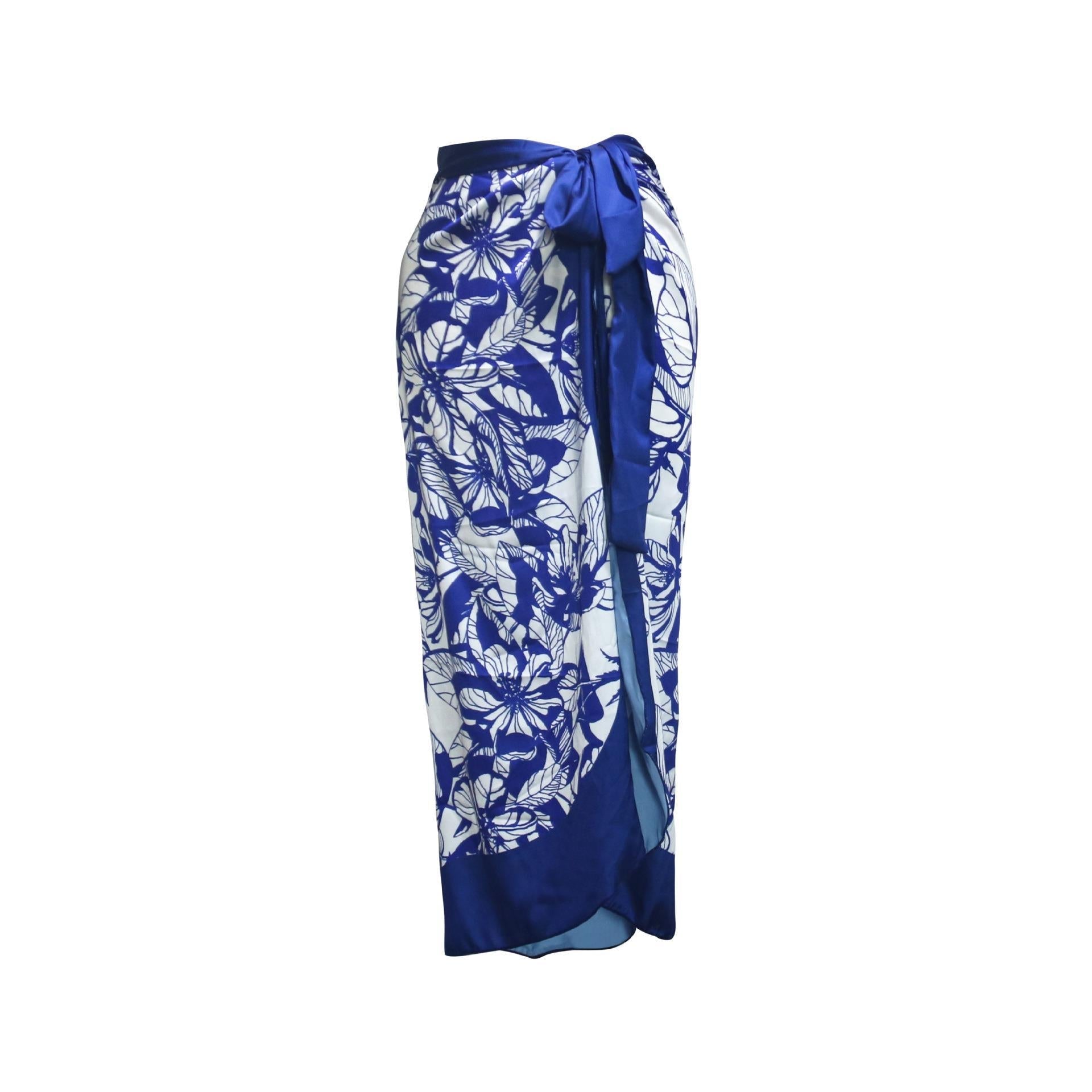 Damen-Badeanzug-Set mit elegantem Oberteil und passendem Pareo, Größe