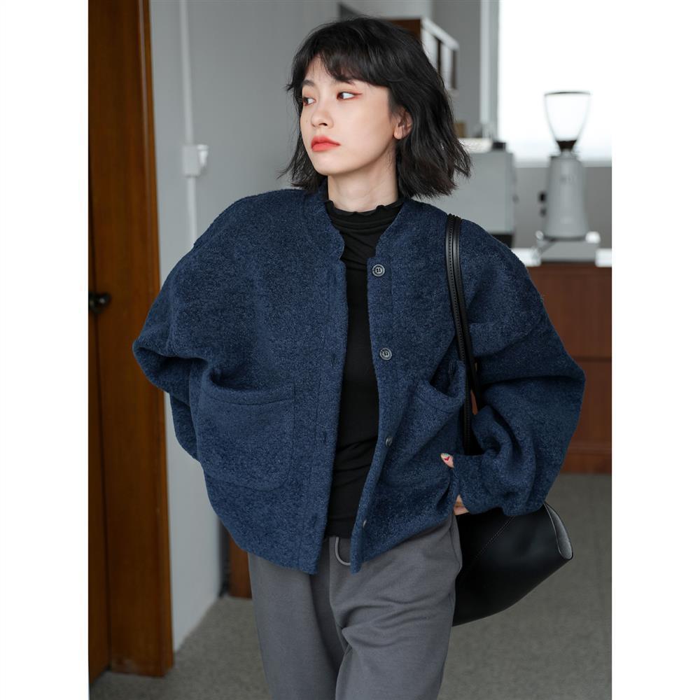 Valenzora lässige Langarmjacke in Blau mit Taschen