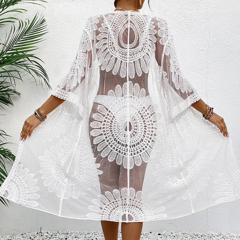 Eleganter Häkel-Strandwickel für Damen mit voluminösen Ärmeln und stilvollem Design, Größe S
