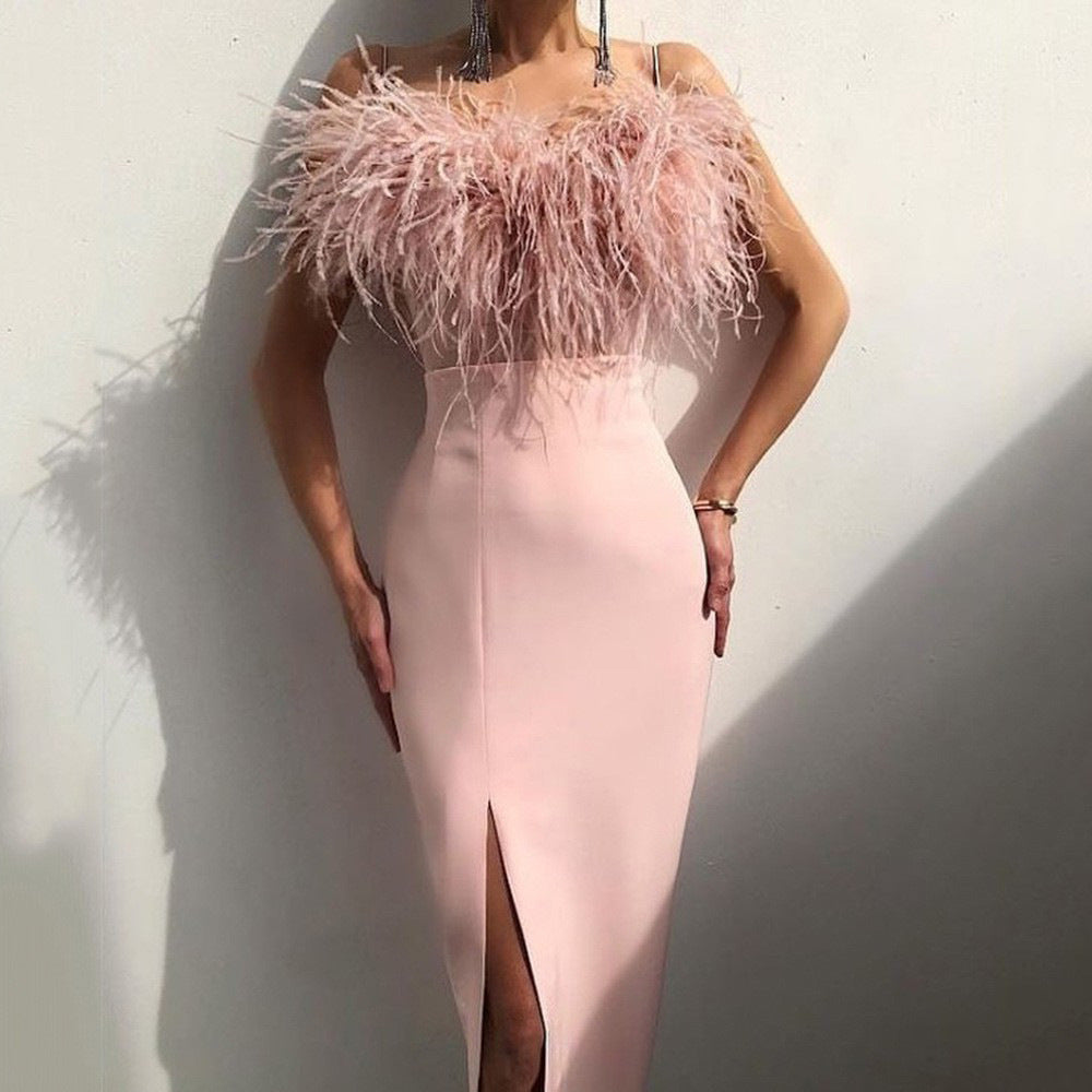 Damen-Abendkleid mit zarter Federapplikation, Größe