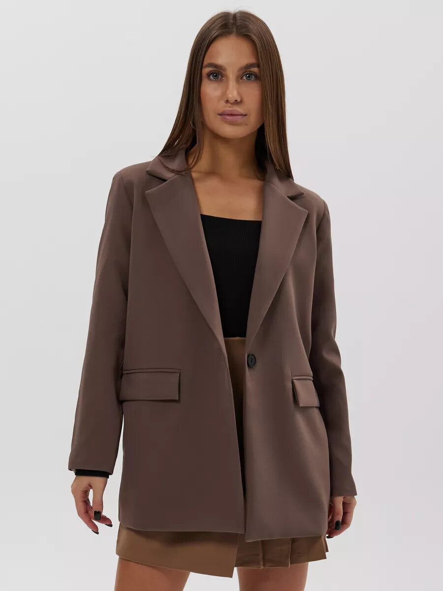 Women's elegant, tailored blazer in a modern cut, size