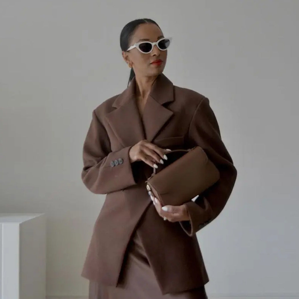 Women's elegant, double-breasted blazer with classic lapels, size
