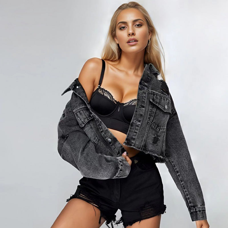Kurze Jeansjacke für Damen im Vintage-Stil mit lässigen Fransen und robusten Details, Größe Valenzora