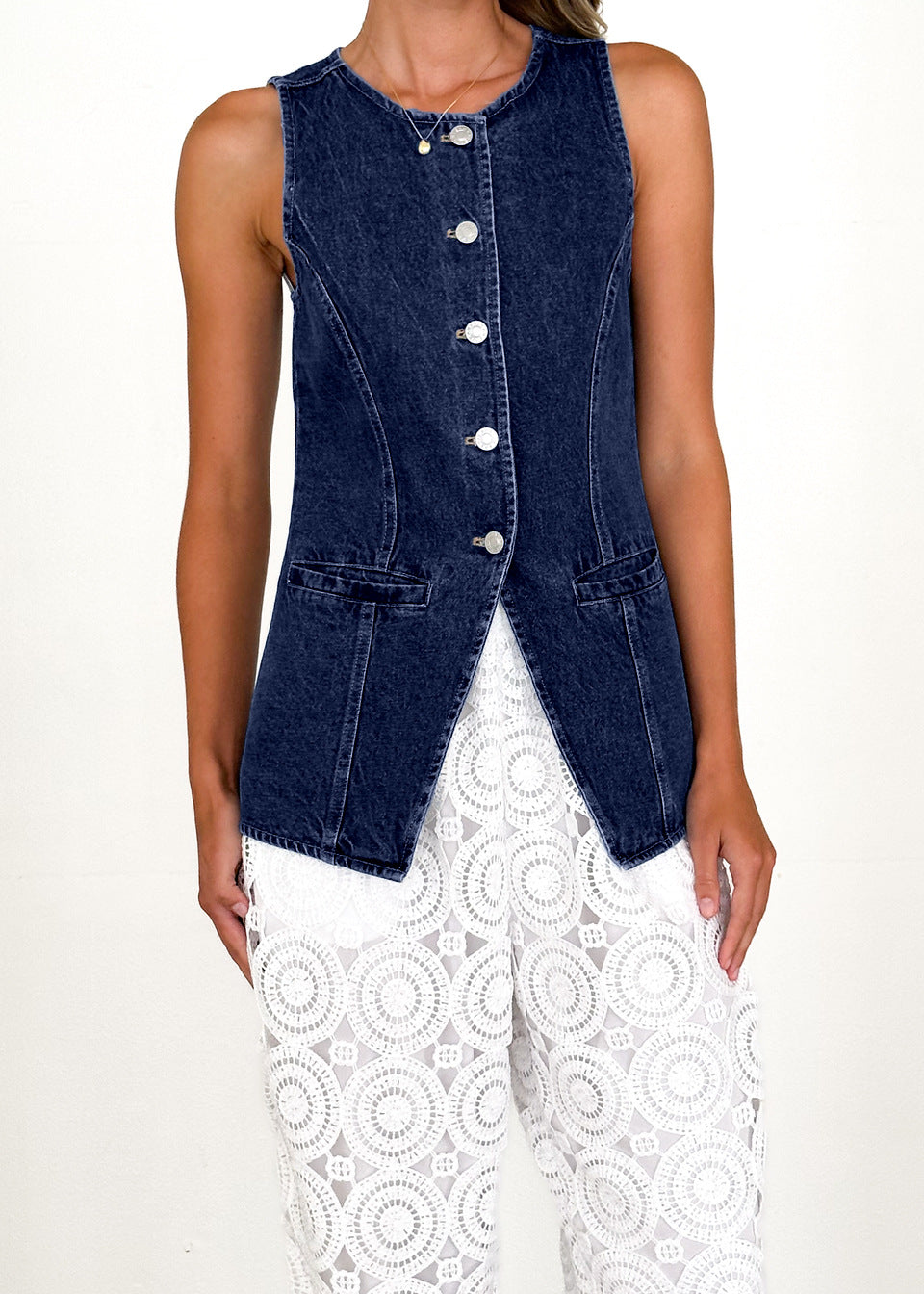 Damen-Jeanshemdjacke mit modernem Schnitt und Knopfdetails, Größe S