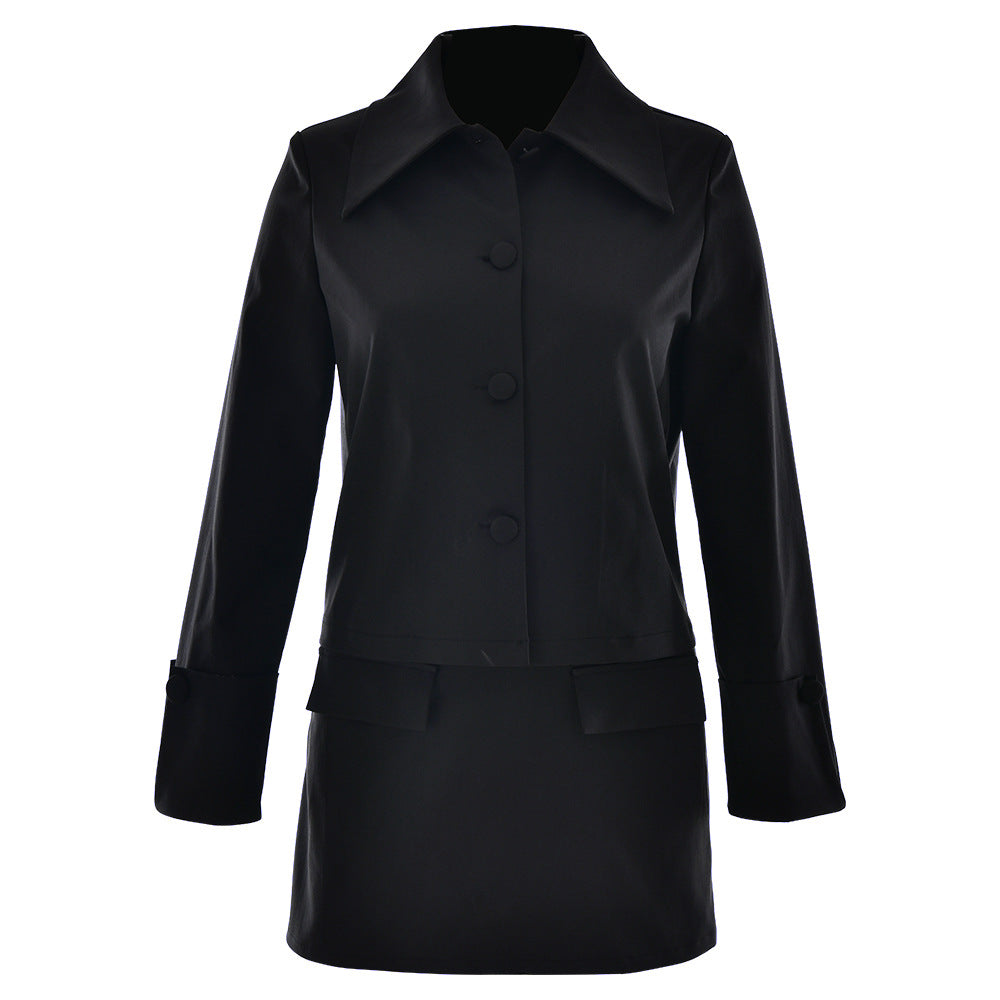 Women's elegant short jacket with oversized collar and stylish button details, size