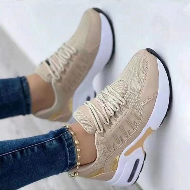 Women's sporty sneakers with reflective accents and breathable sole, size S