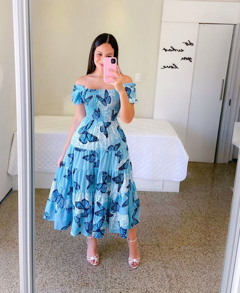 Damen-Midikleid mit schulterfreiem Design und verspieltem Schmetterlingsmuster, Größe S