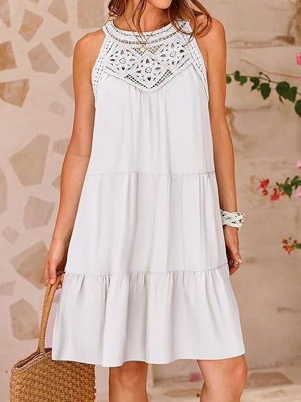 Luftiges Sommerkleid für Damen mit Spitzenbesatz und weitem Saum, Größe [size]