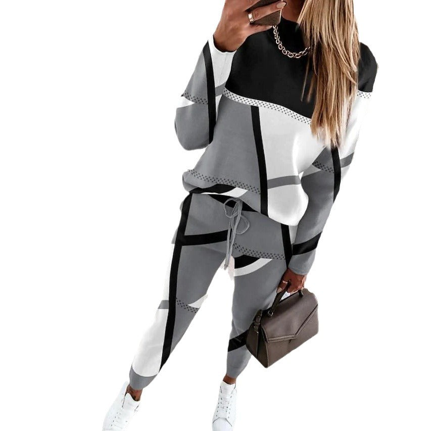 Women's fashionable sports set with graphic pattern and elastic waistband, size S