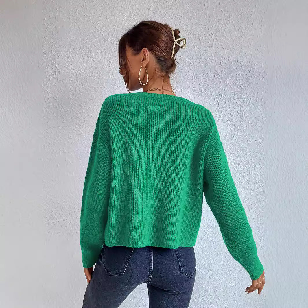 Women's casual knit sweater with a relaxed fit and elegant ribbed details, size [size]