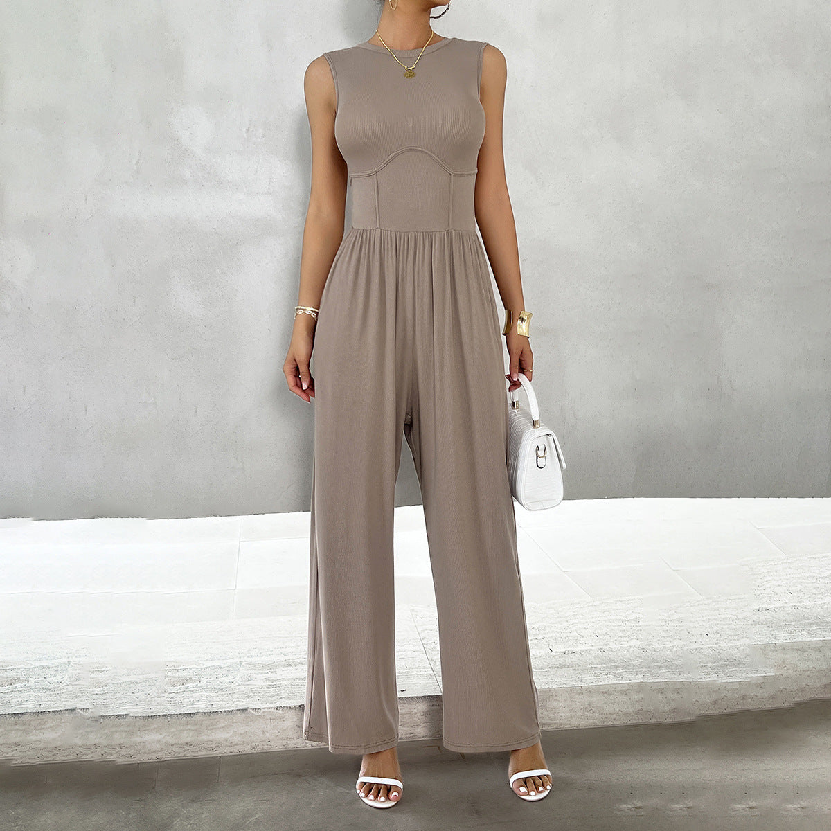 Eleganter Damen-Jumpsuit mit weitem Schnitt und figurschmeichelndem Design, Größe S