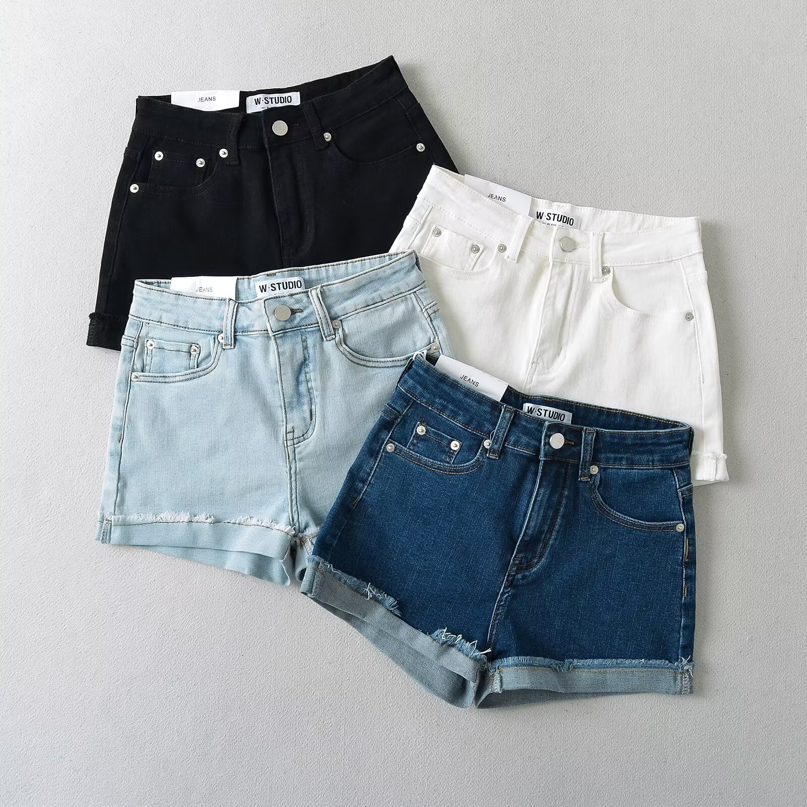 Women's denim shorts with a relaxed fit and finished edges, size S