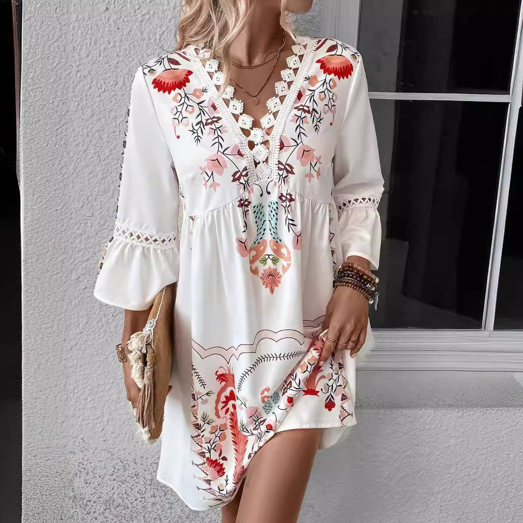 Damen Boho-inspiriertes Kleid mit Spitzen-Details und floralem Muster Drune