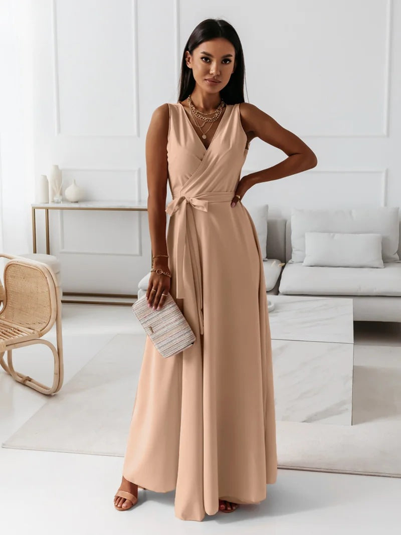 Elegant maxi dress for women – sleeveless V-neck evening dress in solid colors, long dress for weddings & summer parties