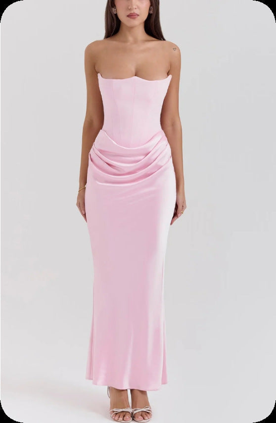 Elegantes, figurbetontes Damen-Abendkleid mit raffiniertem Taillendetail, Größe S