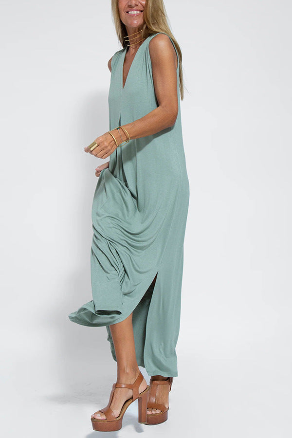 Fashionable and lightweight dress