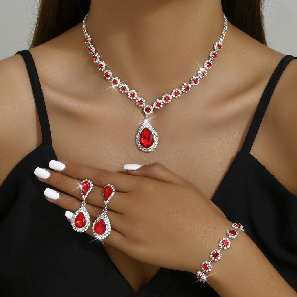 Valenzora - Schmuckset aus verzinktem Strass