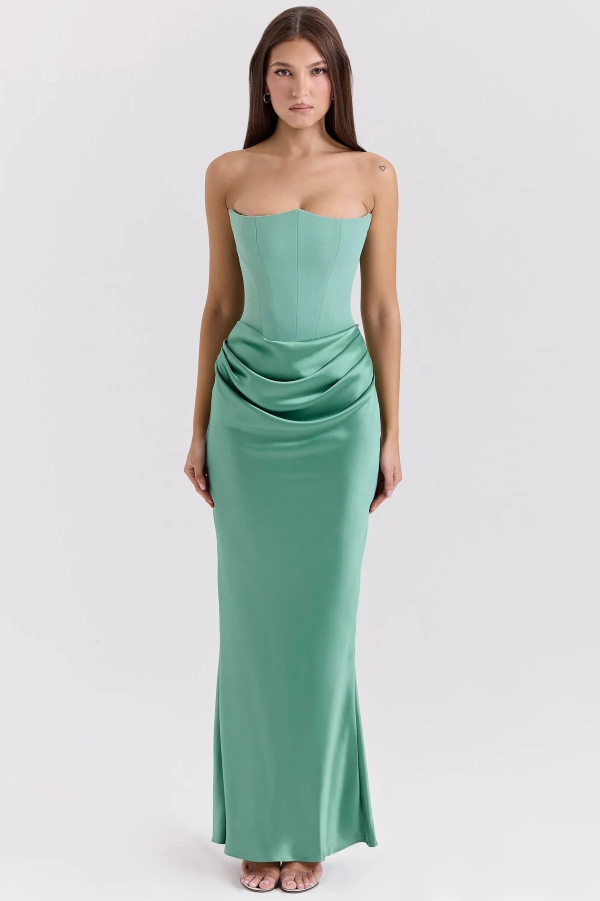 Elegantes, figurbetontes Damen-Abendkleid mit raffiniertem Taillendetail, Größe S