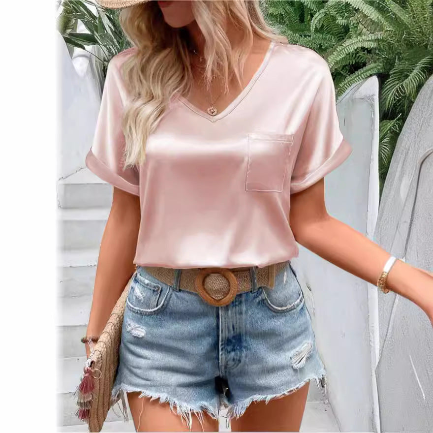 Damen-Satin-T-Shirt mit V-Ausschnitt, Brusttasche und lässiger Passform, Größe