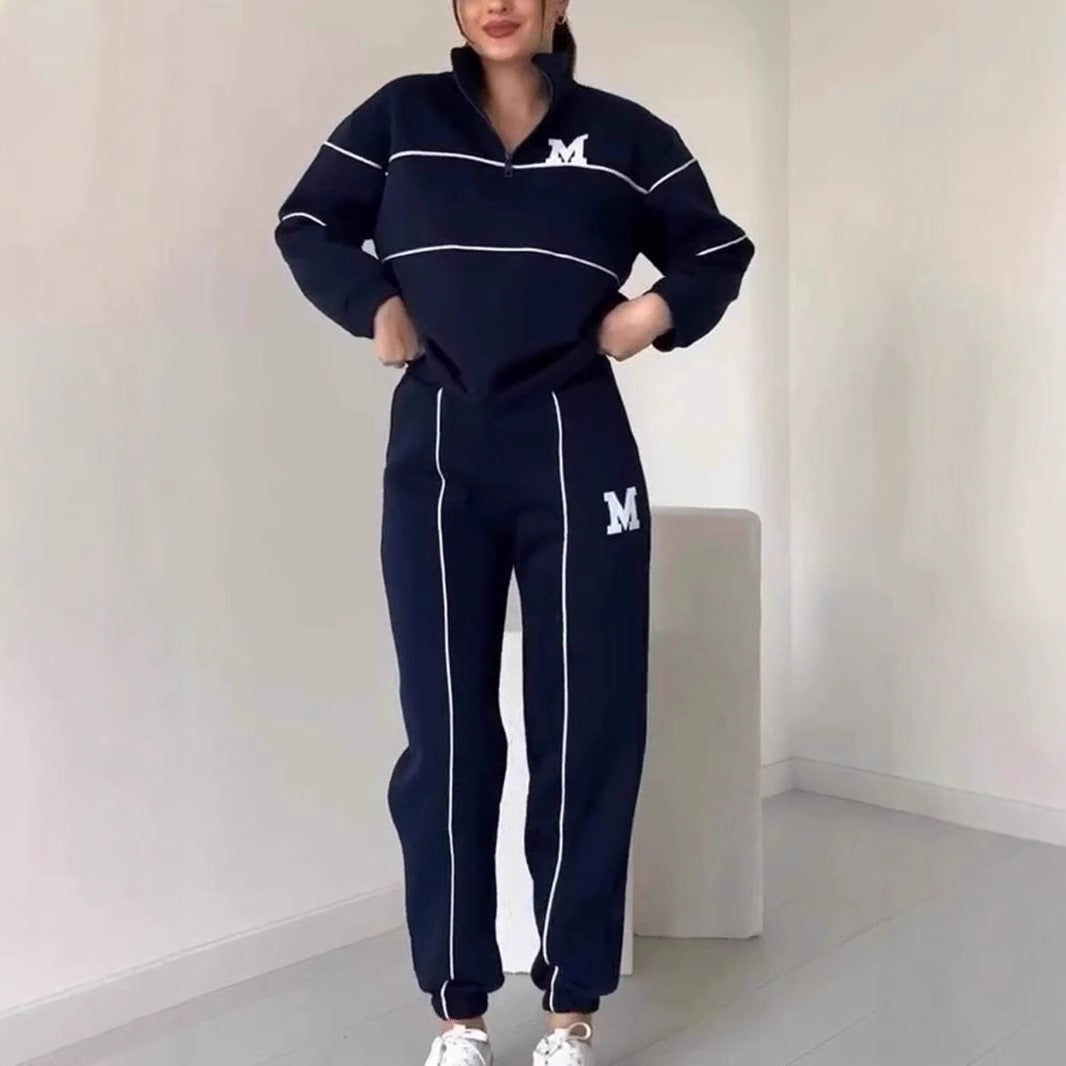 Women's sporty fleece suit set with stand-up collar and practical pockets, size S