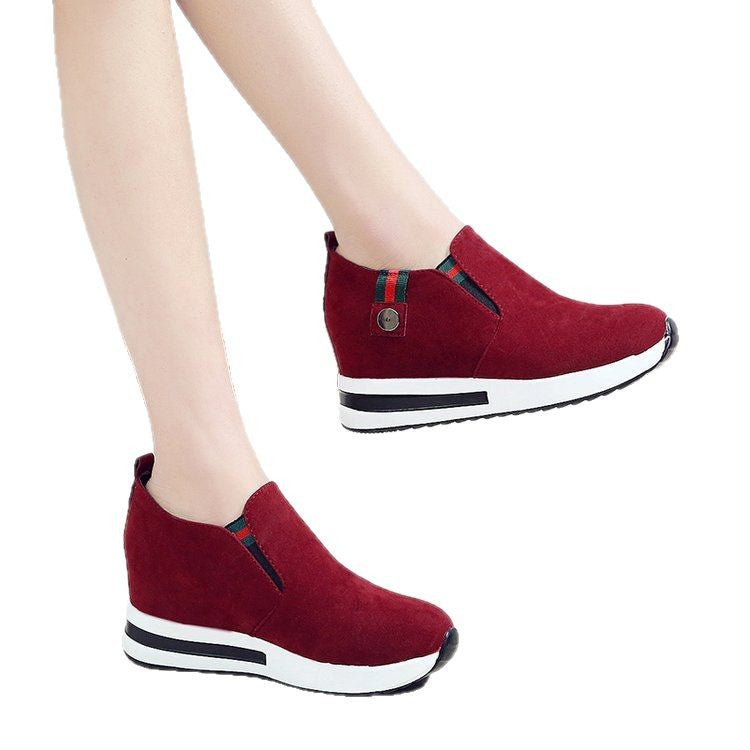 Damen-Keil-Sneaker mit modernem Slip-on-Design und bequemer Sohle, Größe S