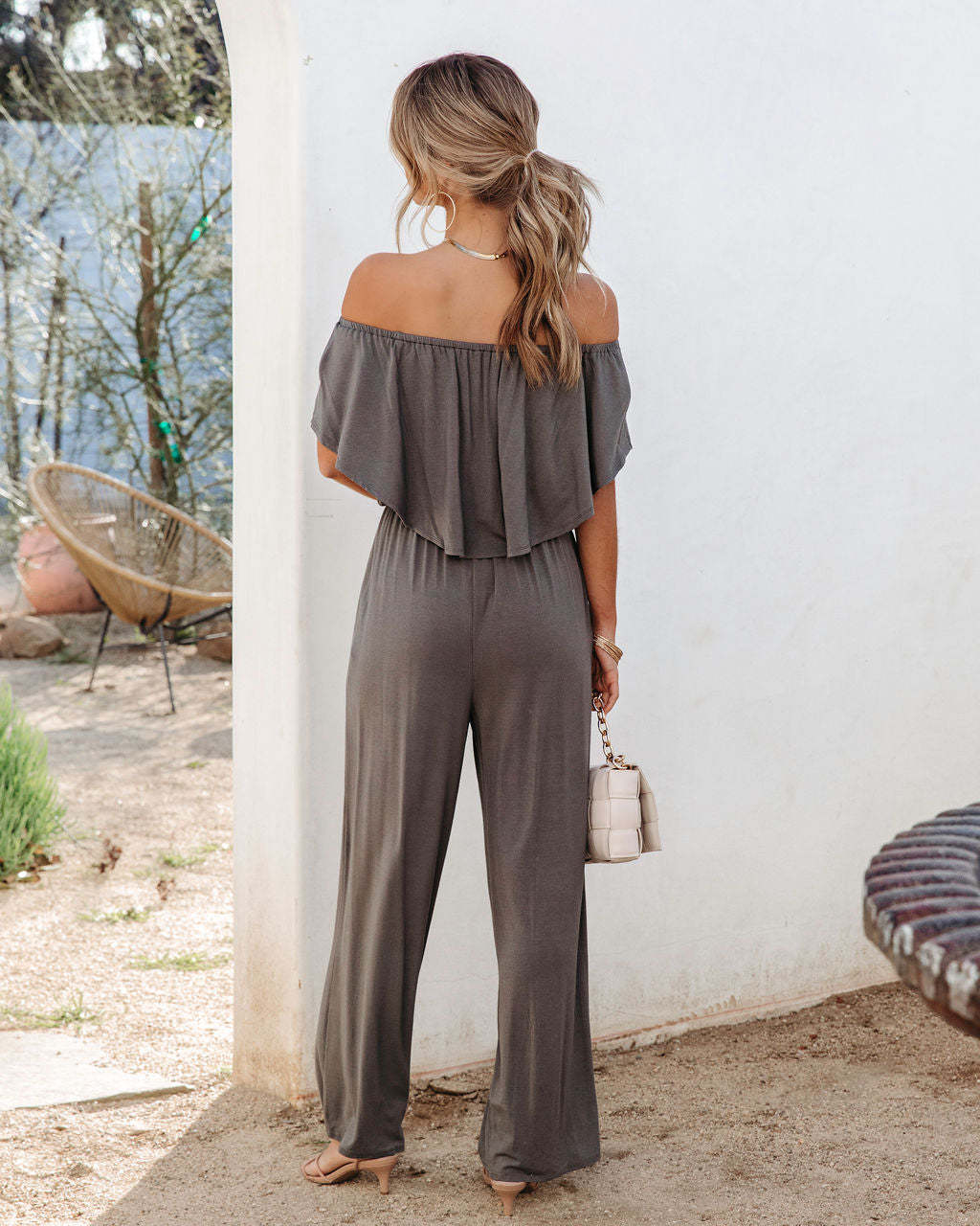 Eleganter schulterfreier Damen-Jumpsuit mit weitem Bein und fließendem Oberteil, Größe
