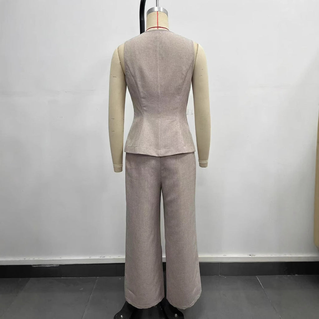 Elegantes Damen-Ensemble bestehend aus einem ärmellosen Blazer und einer weit geschnittenen Hose, Größe S
