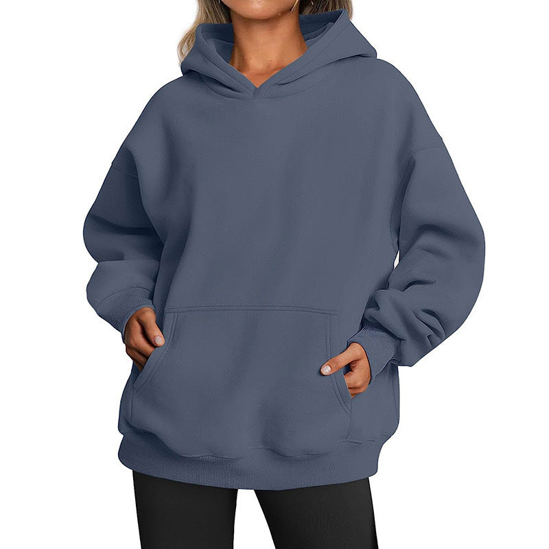 Women's oversized hoodie in a soft cotton blend with practical pockets, size S
