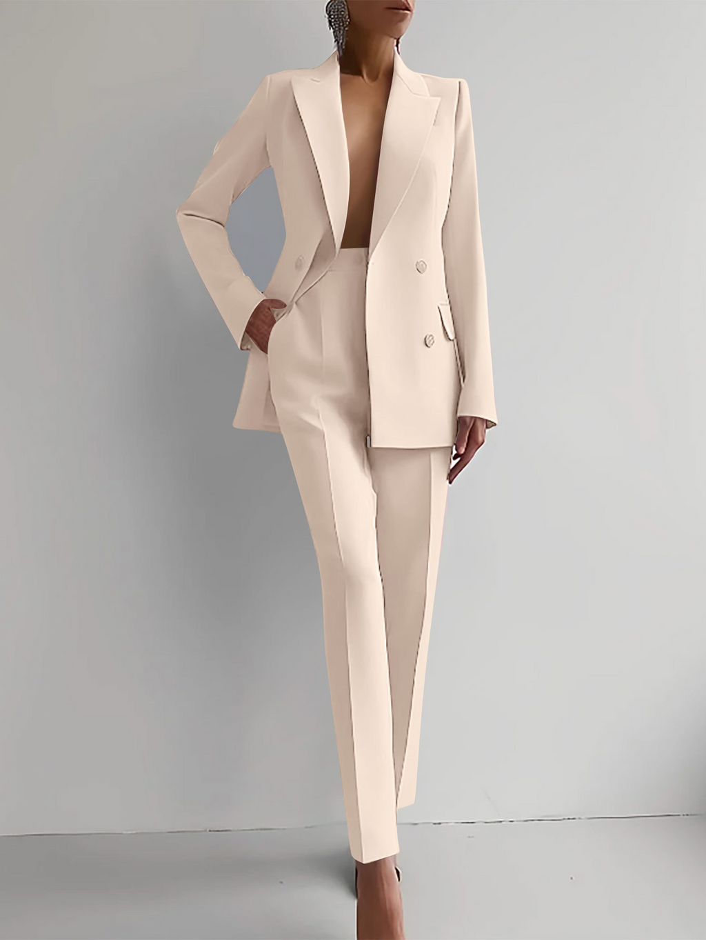 Valenzora | Elegant women's suit