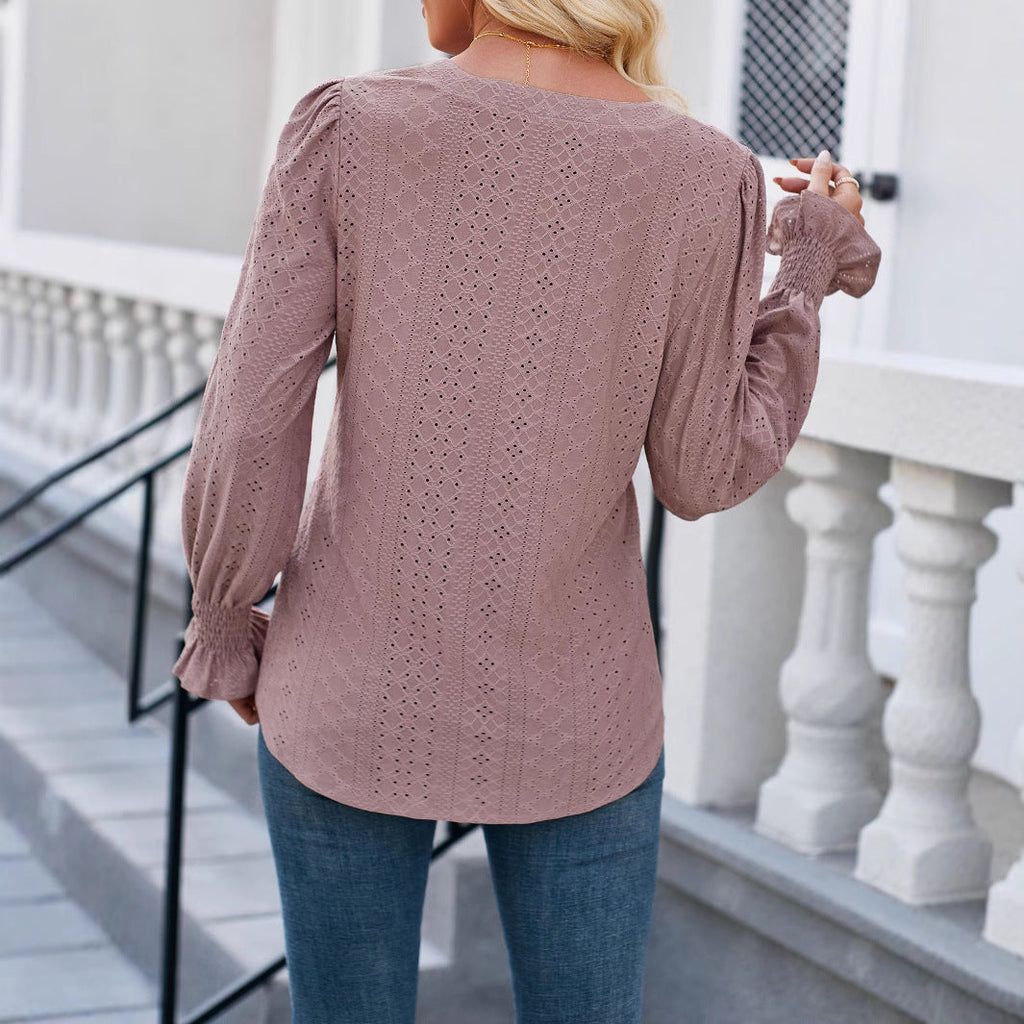 Women's blouse with elegant openwork pattern and casual cut, size [size missing]