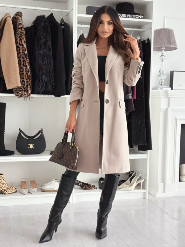 Women's elegant longer coat